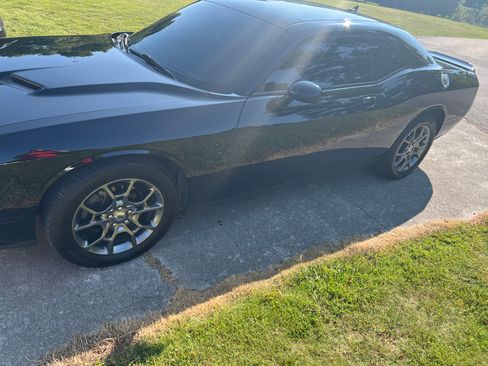 Used 2017 Dodge Challenger GT w/ GT Interior Package image 2