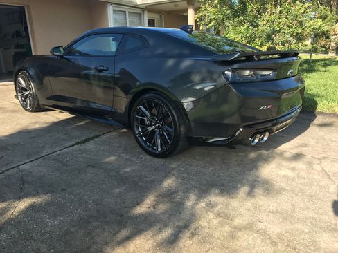 Used 2018 Chevrolet Camaro ZL1 image 10