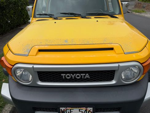 Used 2010 Toyota FJ Cruiser 4WD image 10