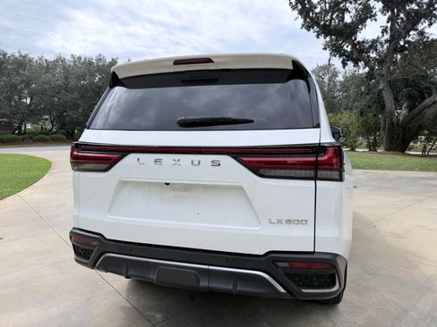 Used 2022 Lexus LX 600 F Sport image 4