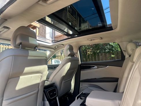 Used 2017 Lincoln MKX Reserve w/ Lincoln MKX Climate Package AWD/4WD image 1