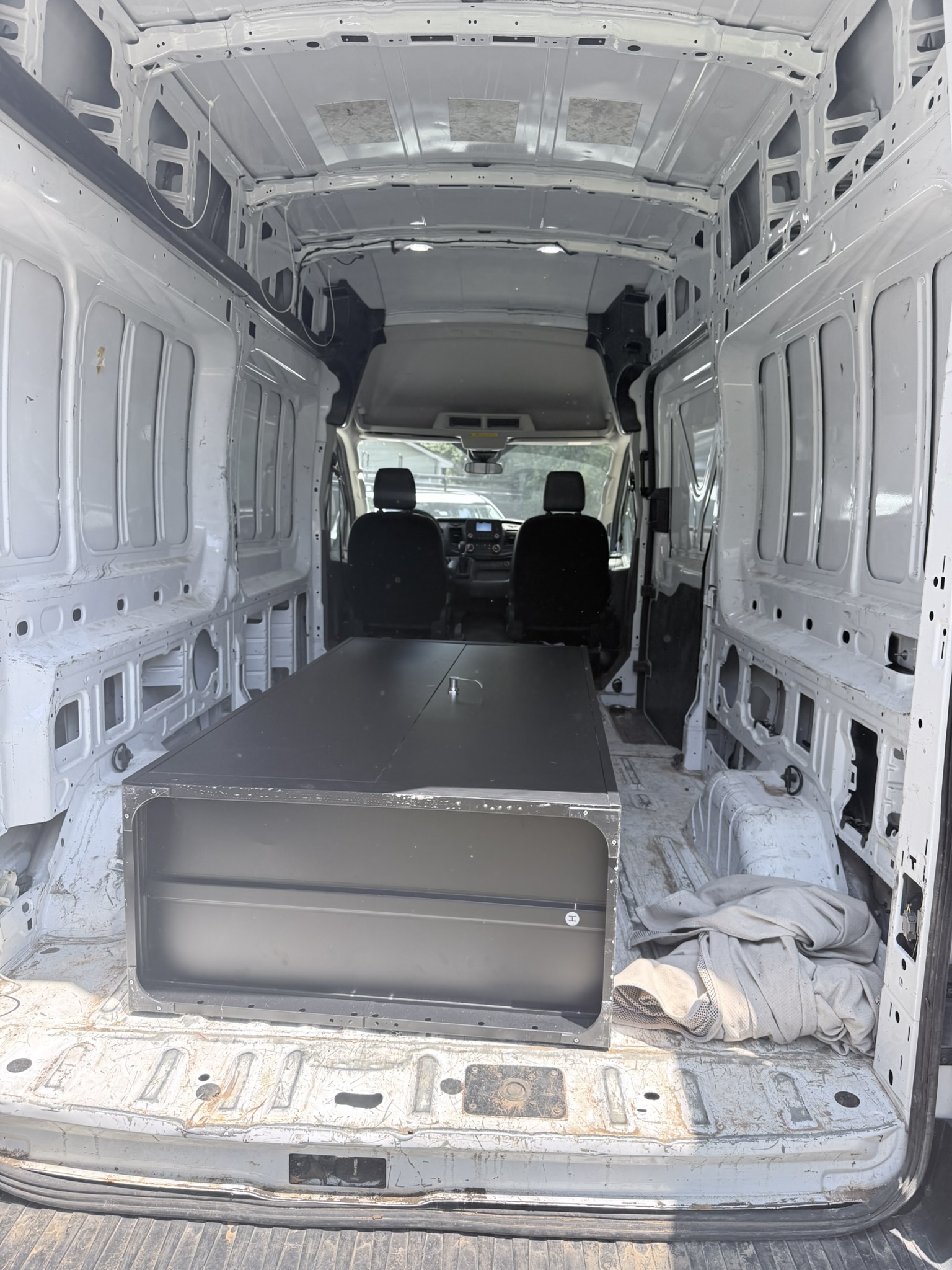 Used 2020 Ford Transit 250 148 High Roof RWD image 9