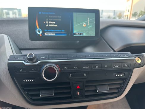 Used 2015 BMW i3 w/ Range Extender image 31