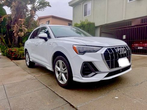 Used 2020 Audi Q3 2.0T Premium w/ Convenience Package image 11