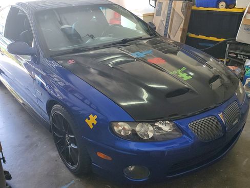 Used 2005 Pontiac GTO Coupe 2D image 6