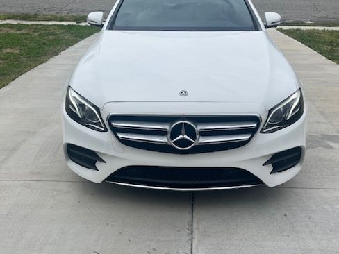 Used 2019 Mercedes-Benz E 300 image 1