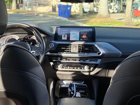 Used 2019 BMW X4 M40i w/ Premium Package image 16