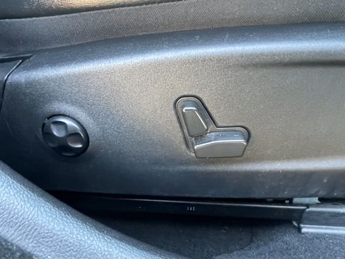 Used 2021 Dodge Charger SXT w/ Leather Interior Group image 25