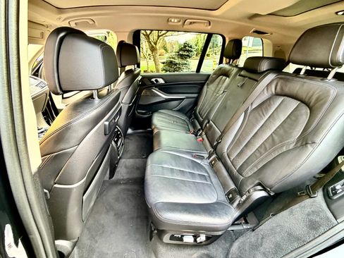 Used 2019 BMW X7 xDrive50i w/ Premium Package image 5