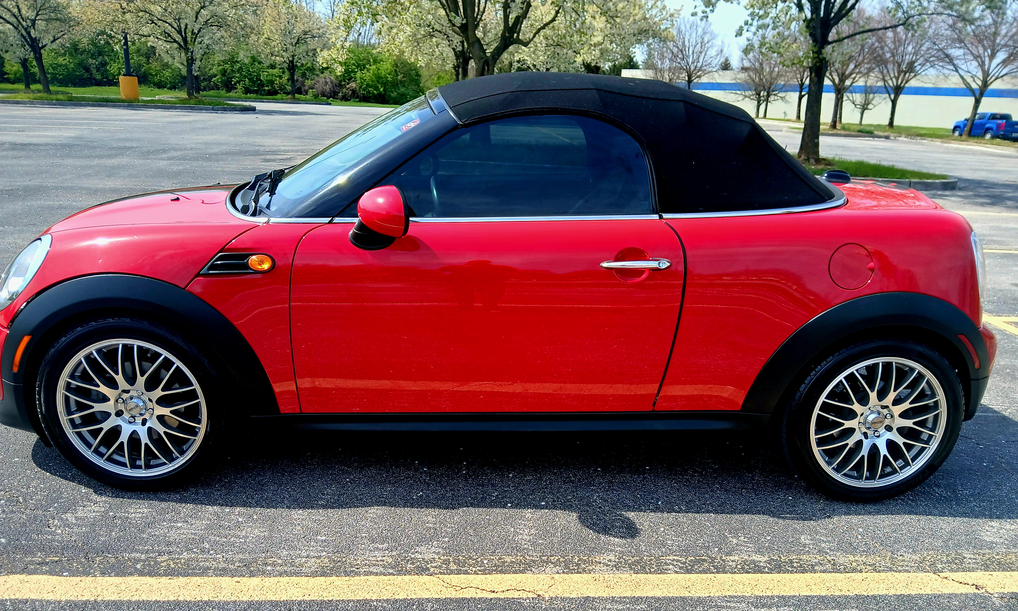 Used 2013 MINI Cooper Roadster FWD image 5