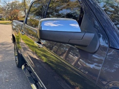 Used 2018 Chevrolet Silverado 1500 LTZ Z71 w/ Centennial Edition image 5