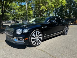 Used 2024 Bentley Flying Spur Plug-In Hybrid AWD/4WD image 1