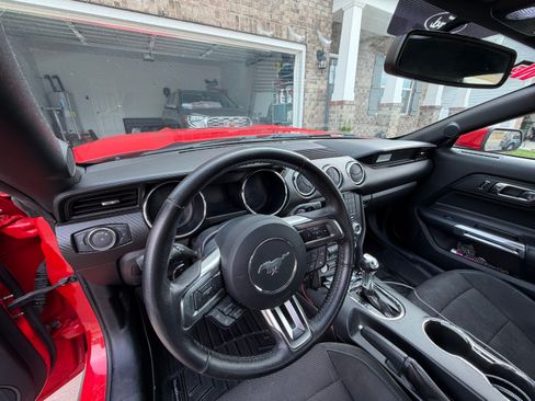 Used 2017 Ford Mustang V6 Coupe 2D image 6