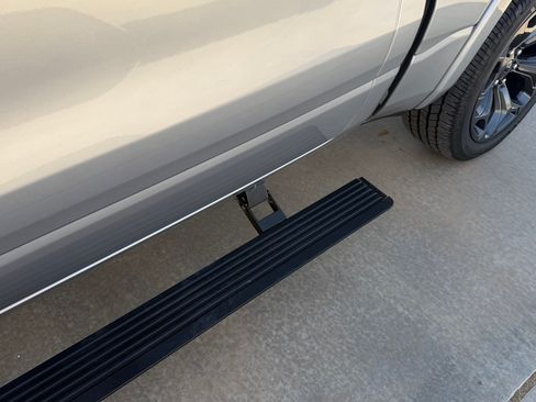 Used 2022 RAM 1500 Limited image 8