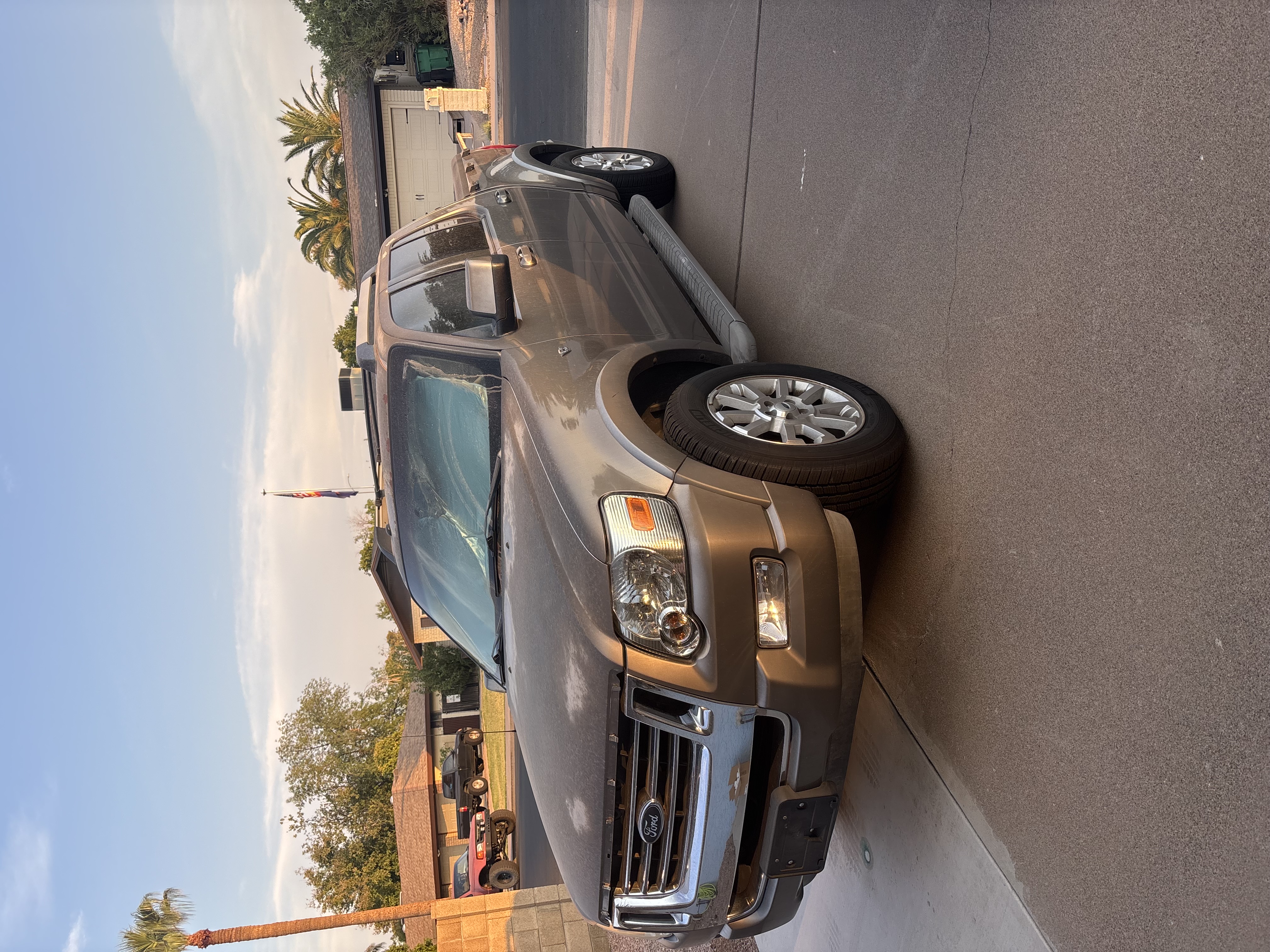 Used 2007 Ford Explorer Sport Trac Limited RWD image 1
