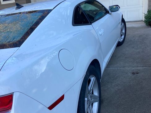 Used 2011 Chevrolet Camaro LT image 1