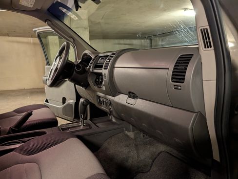 Used 2005 Nissan Xterra S w/ (P01) Power Pkg image 9