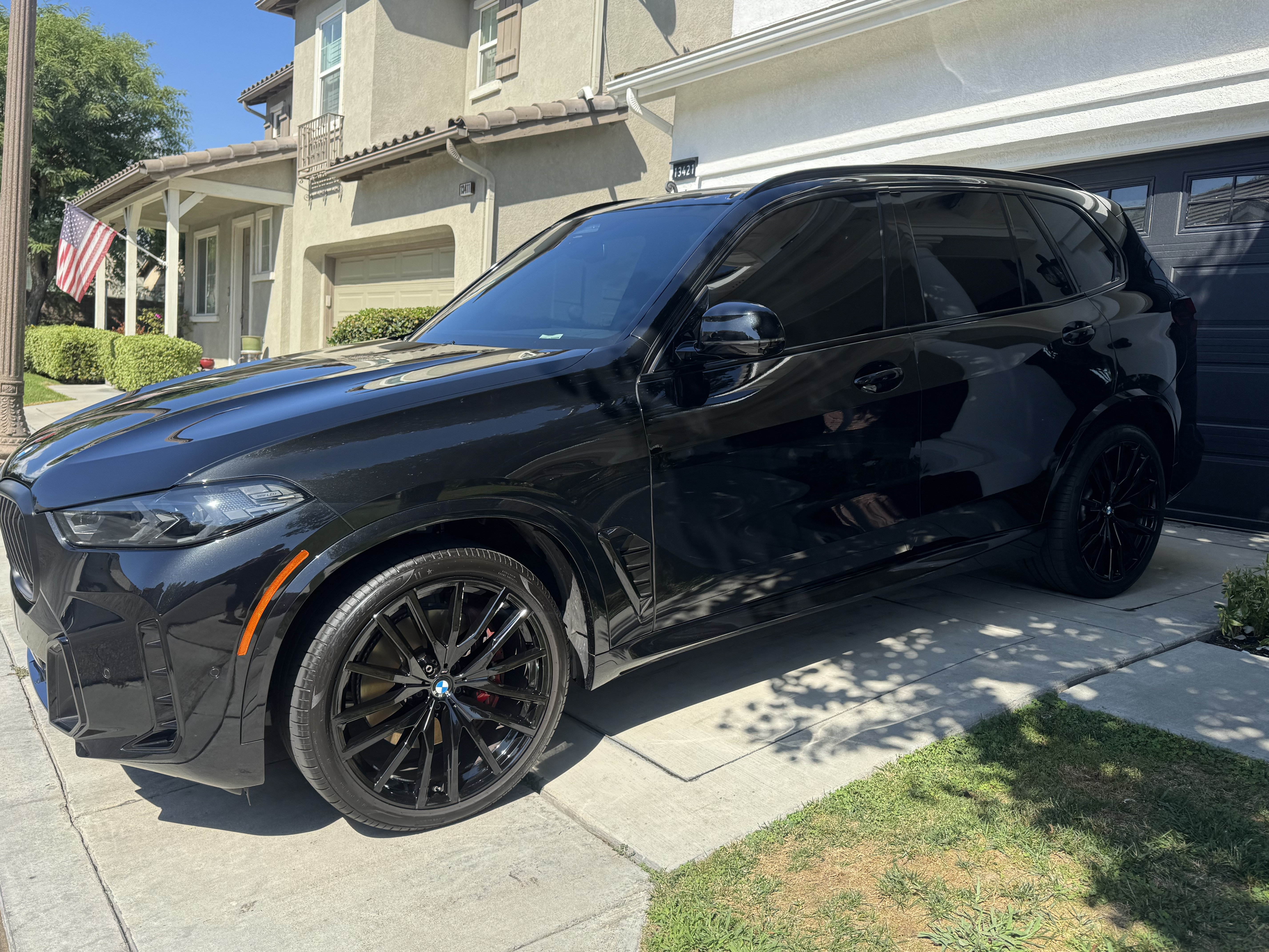 Used 2026 BMW X5 xDrive40i w/ M Sport Package AWD/4WD image 1