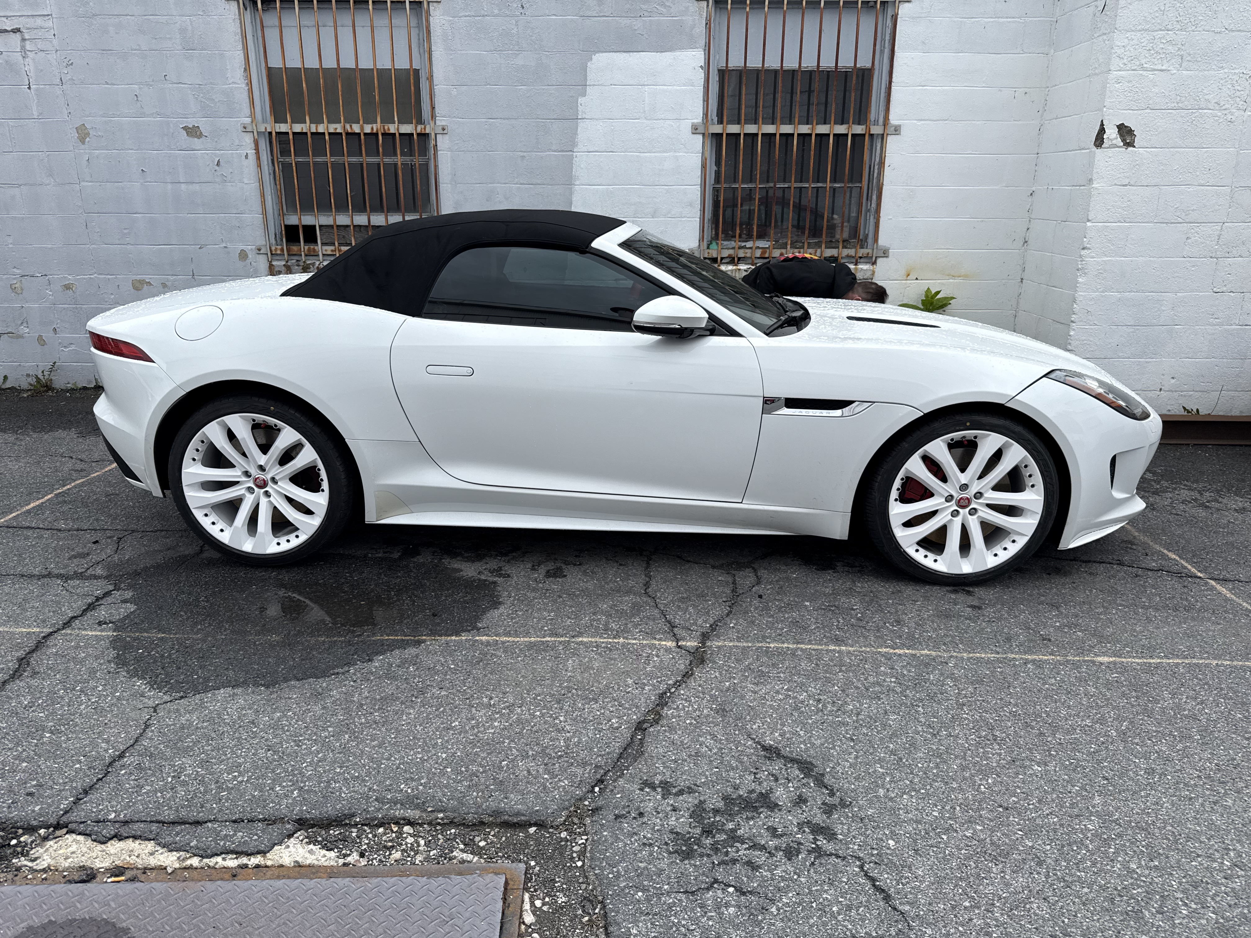 Used 2015 Jaguar F-TYPE S RWD image 8