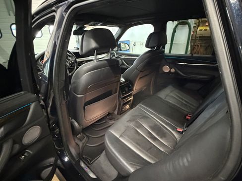 Used 2016 BMW X5 xDrive50i image 9