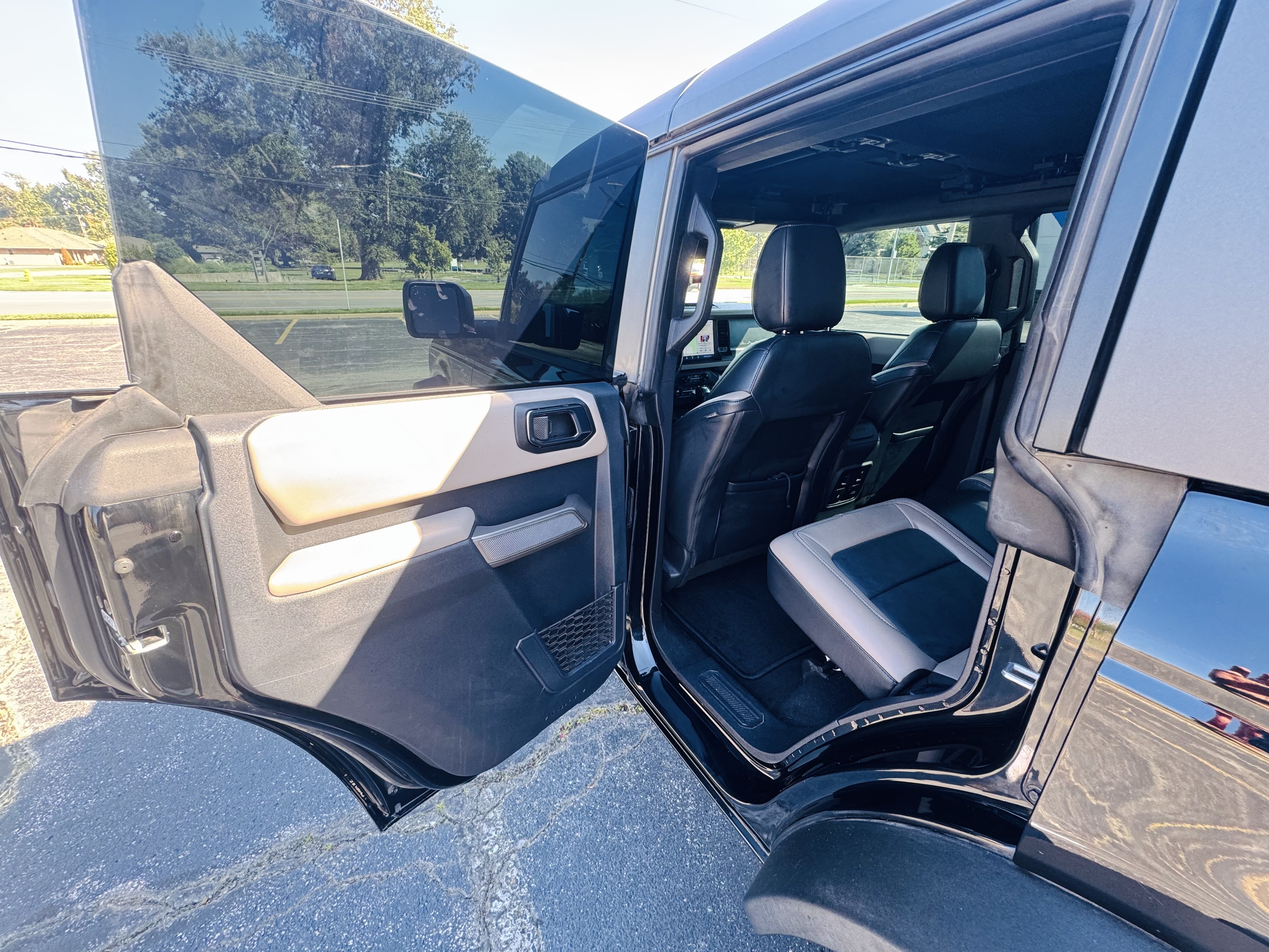Used 2023 Ford Bronco Wildtrak AWD/4WD image 17