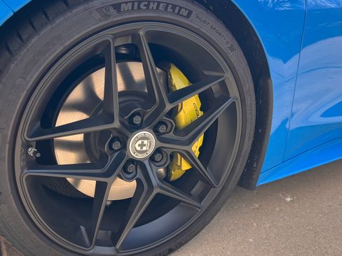 Used 2021 Chevrolet Corvette Stingray Preferred Cpe w/ Z51 Performance Package RWD image 9