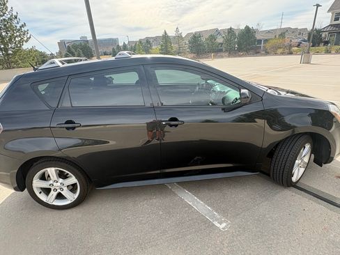 Used 2009 Pontiac Vibe AWD w/ Sun And Sound Package image 4