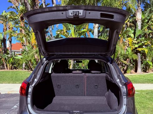 Used 2018 Nissan Rogue Sport S w/ S Appearance Package image 13