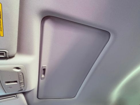 Used 2022 Nissan Armada Platinum w/ Captain's Chairs Package image 12