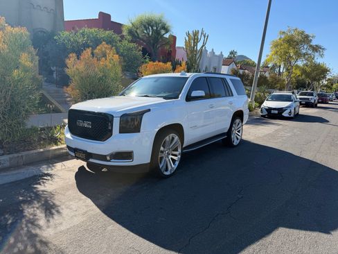 Used 2019 GMC Yukon SLE w/ SLE Value Package image 19