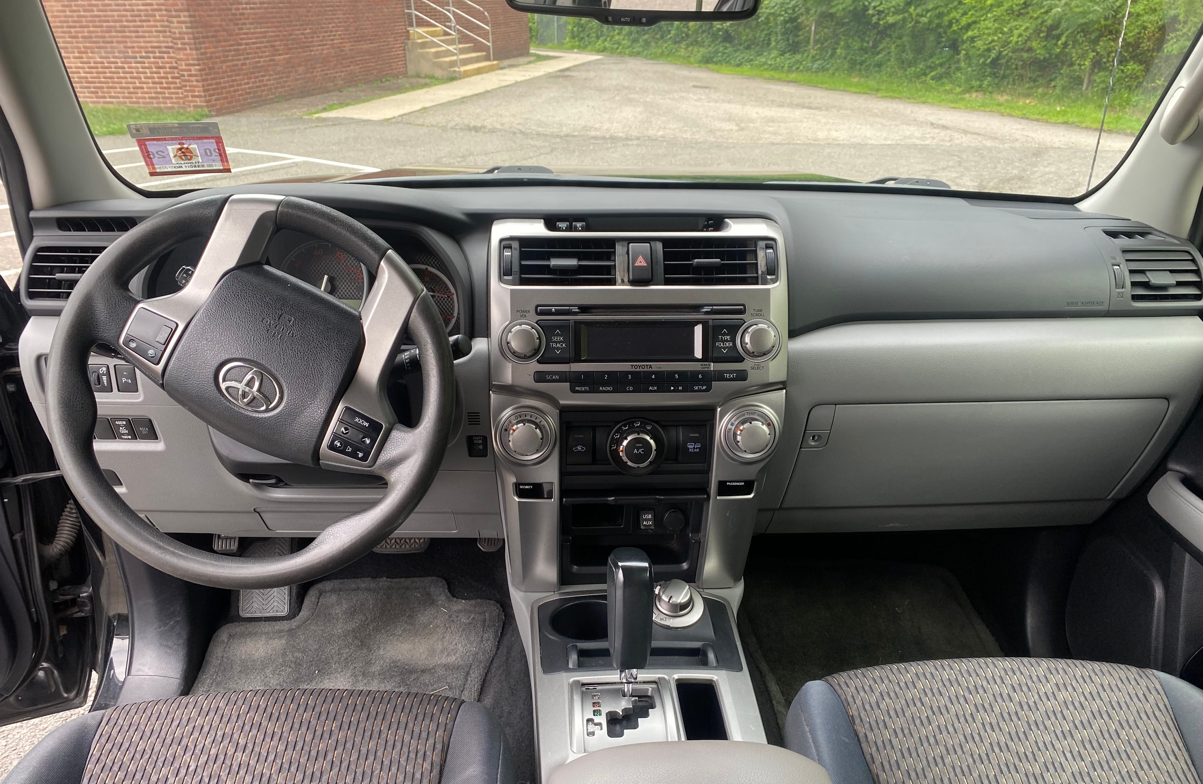 Used 2013 Toyota 4Runner SR5 w/ Convenience Pkg AWD/4WD image 5
