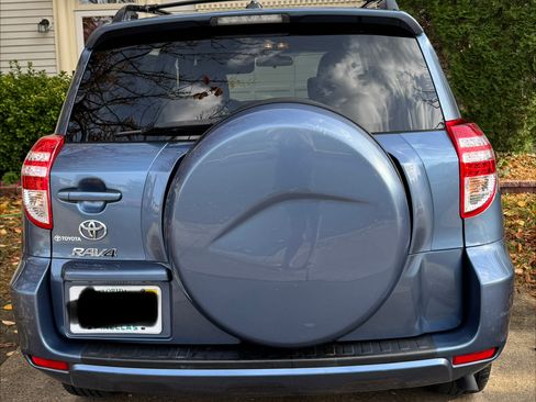 Used 2011 Toyota RAV4 2WD w/ Base L4 Extra Value Pkg image 5