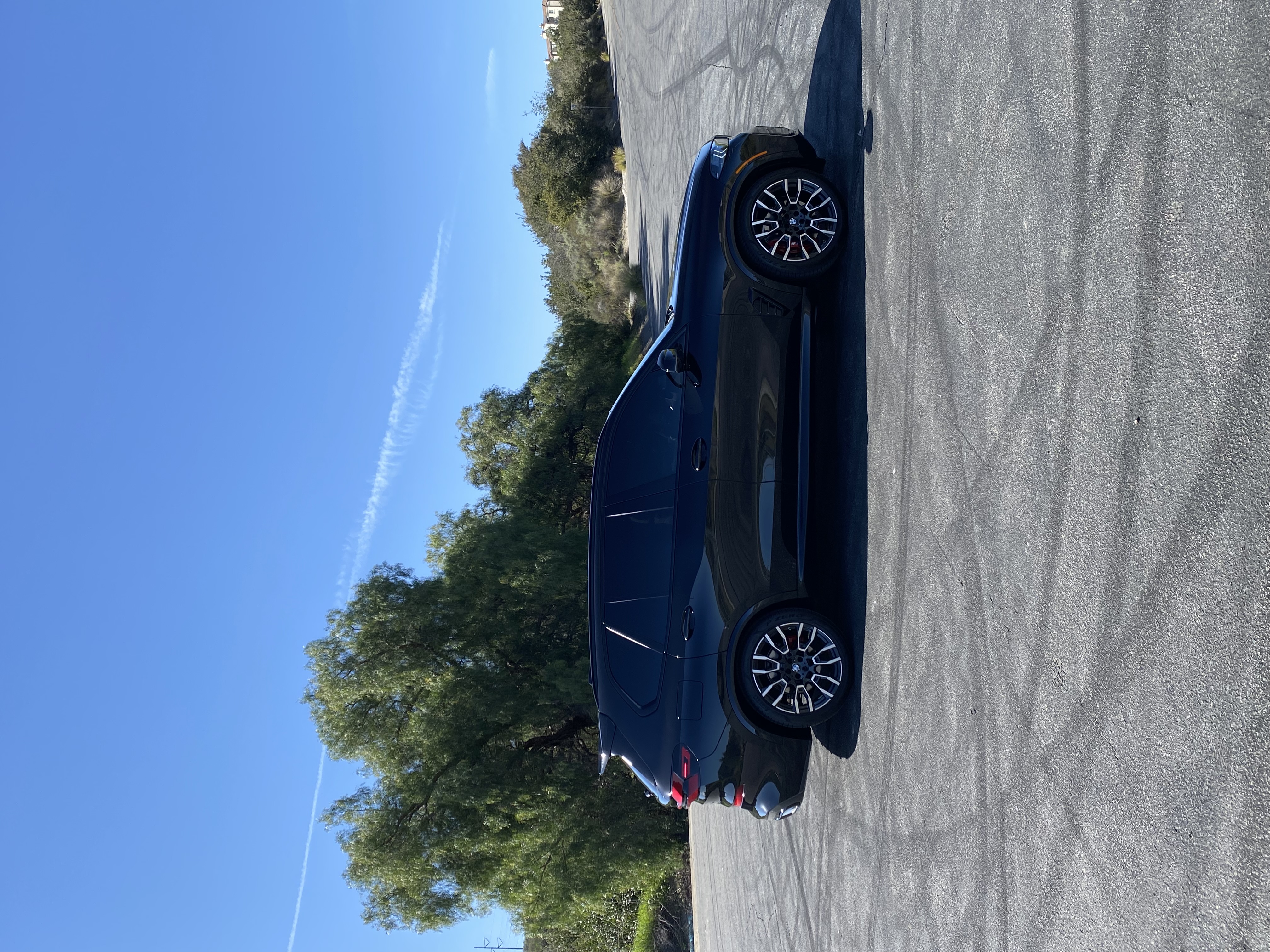 Used 2026 BMW X5 xDrive40i w/ M Sport Package AWD/4WD image 4