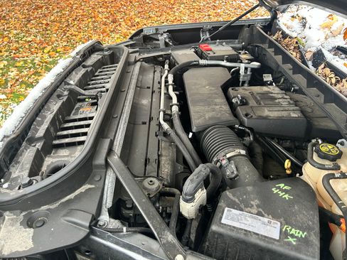 Used 2020 GMC Sierra 1500 Elevation w/ Elevation Value Package image 17