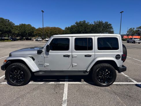 Used 2022 Jeep Wrangler Unlimited Sahara w/ Cold Weather Group image 1