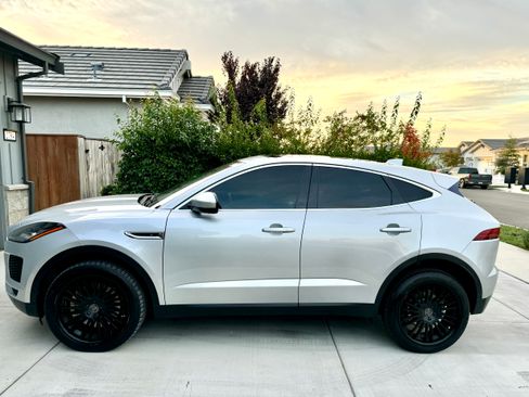 Used 2018 Jaguar E-PACE S image 8