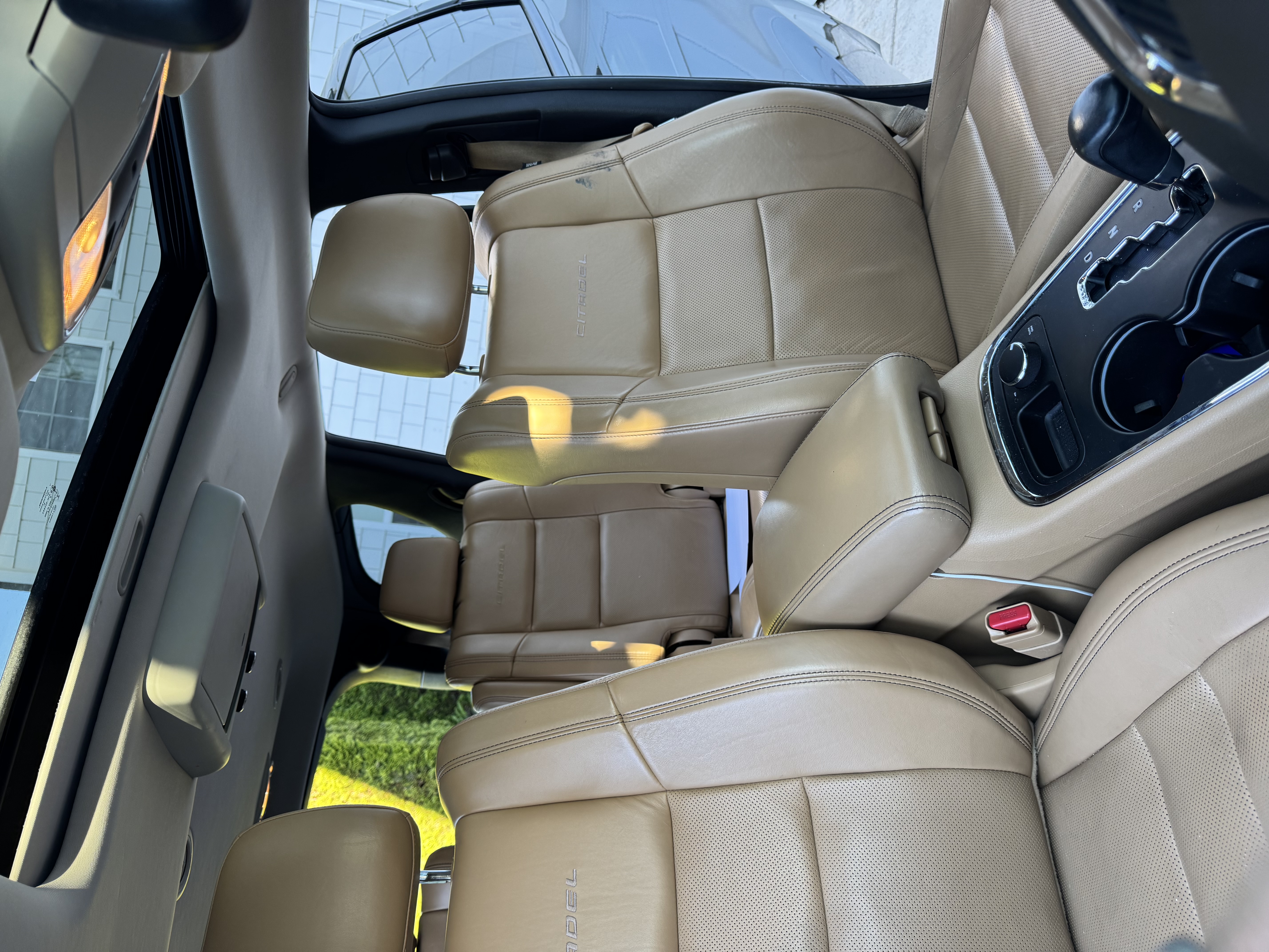 Used 2013 Dodge Durango Citadel w/ Technology Group AWD/4WD image 14