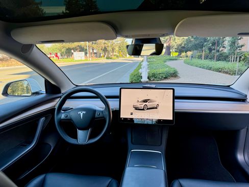 Used 2023 Tesla Model 3 Long Range image 11