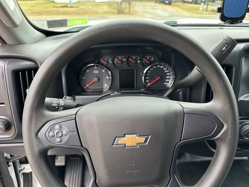 Used 2019 Chevrolet Silverado 2500 W/T w/ WT Convenience Package RWD image 19