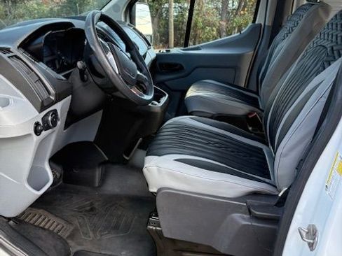 Used 2019 Ford Transit 250 130 Low Roof image 14