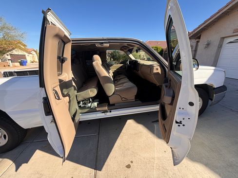 Used 2004 Chevrolet Silverado 1500 W/T image 11