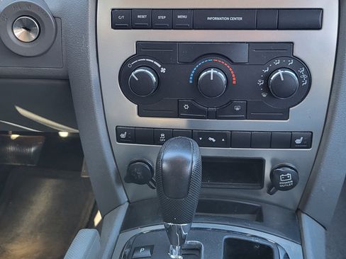 Used 2007 Jeep Grand Cherokee Laredo image 8