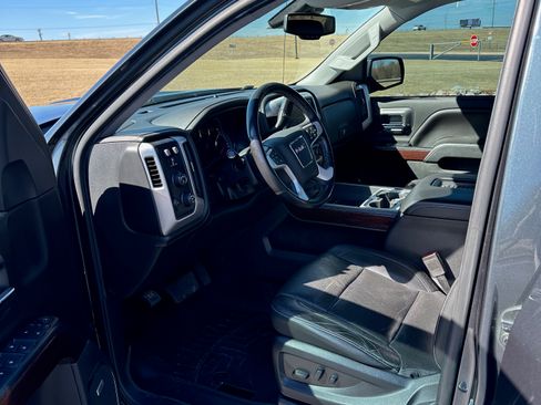 Used 2018 GMC Sierra 1500 SLT image 6