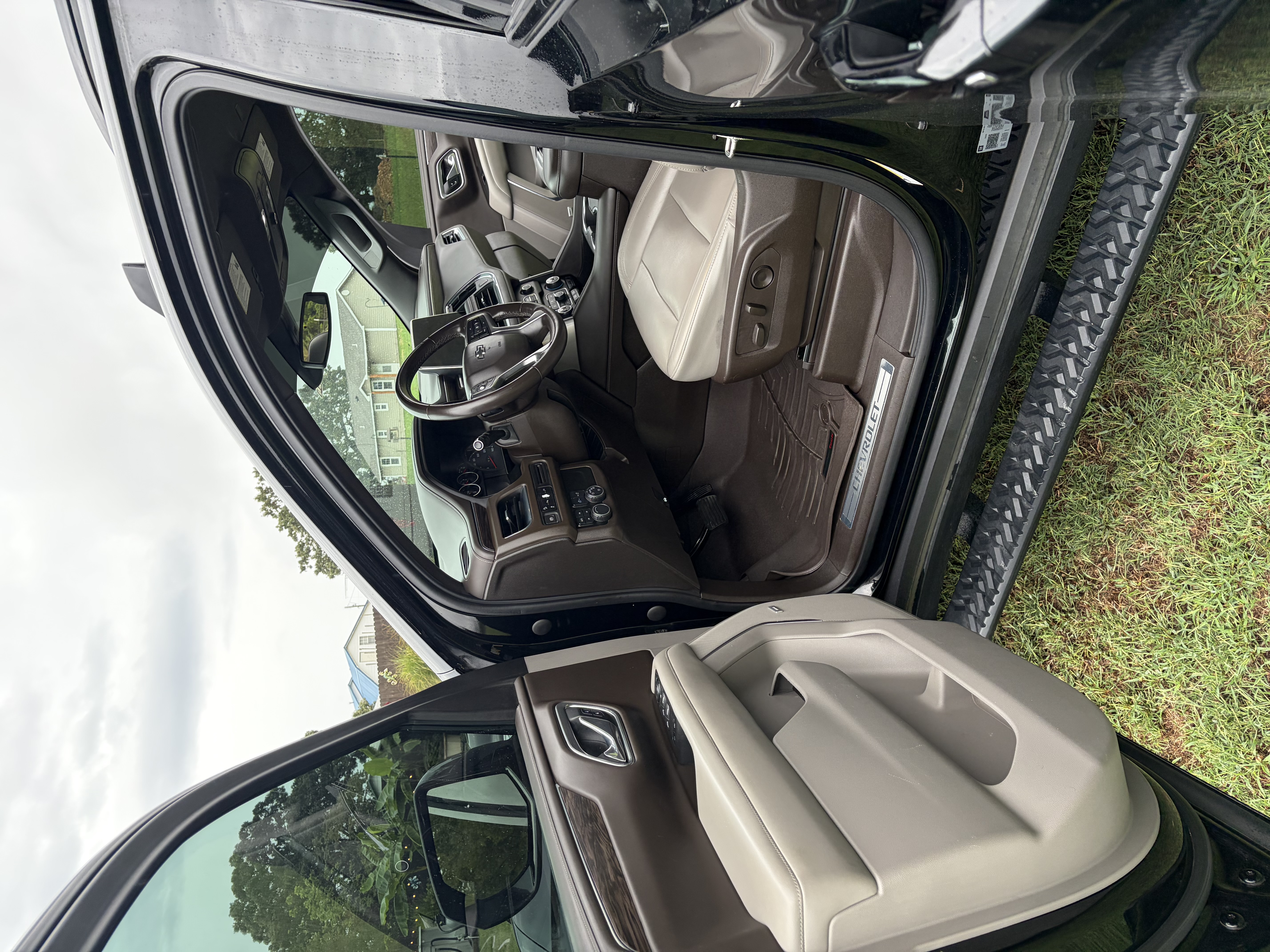 Used 2021 Chevrolet Tahoe Z71 AWD/4WD image 17