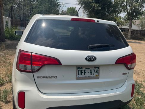 Used 2015 Kia Sorento LX FWD image 10
