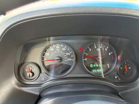 Used 2011 Jeep Patriot Sport image 12