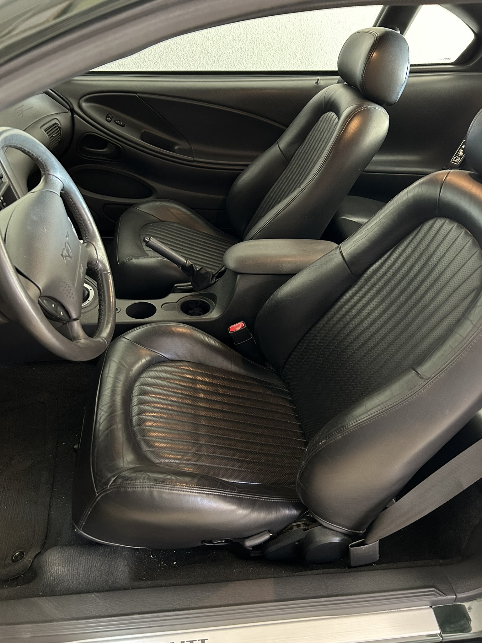 Used 2001 Ford Mustang GT RWD image 12