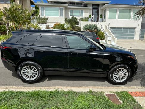 Used 2019 Land Rover Range Rover Velar image 2