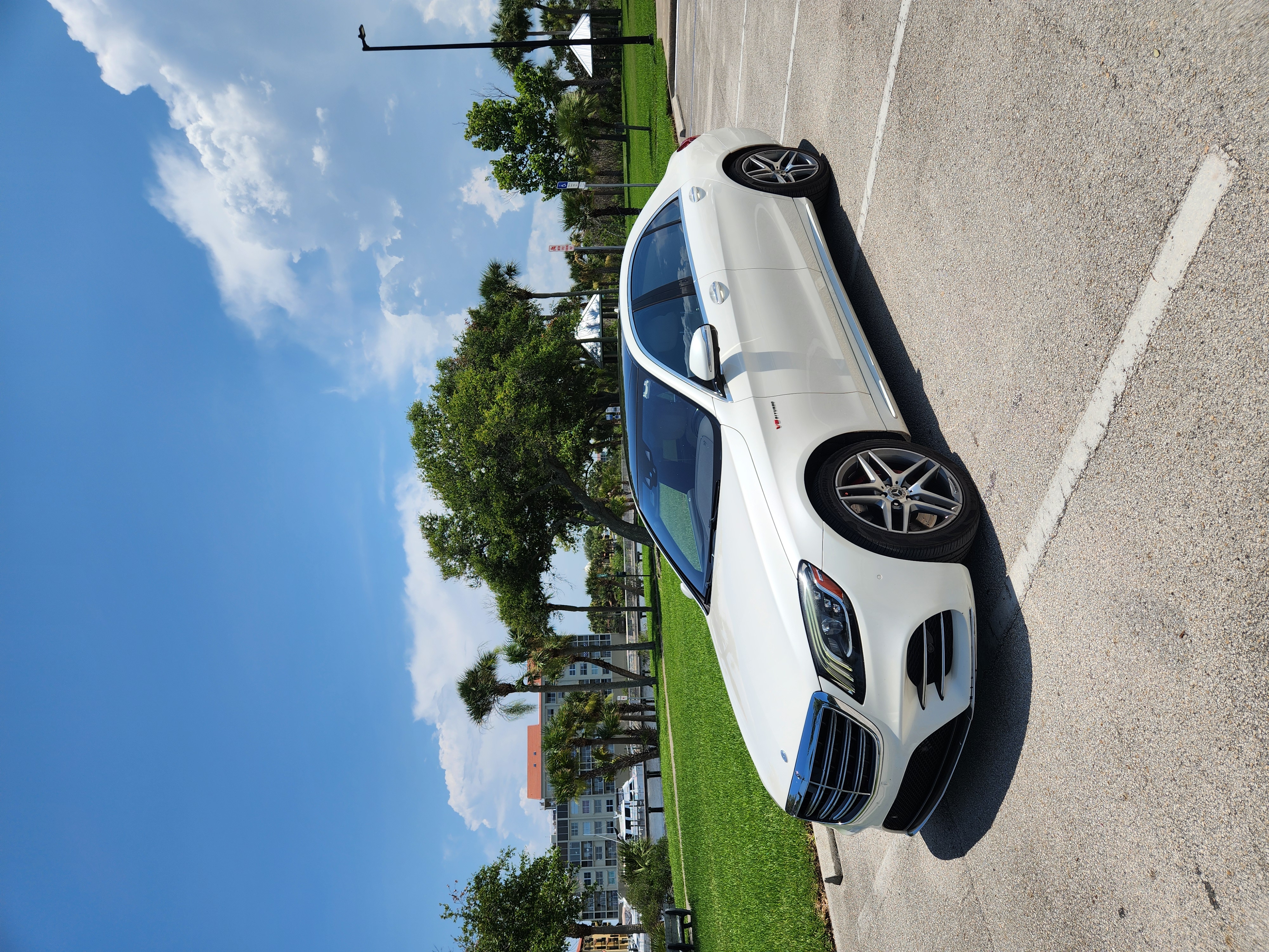 Used 2018 Mercedes-Benz S 560 Sedan image 1