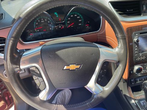 Used 2015 Chevrolet Traverse LTZ FWD image 15